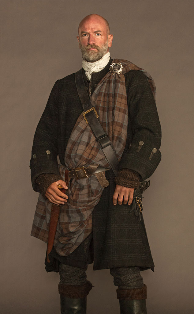 outlander graham mctavish kilt facts scottish jamie older scotland fascinating celebrities kilts fraser highlander sam secrets starz season eonline costume